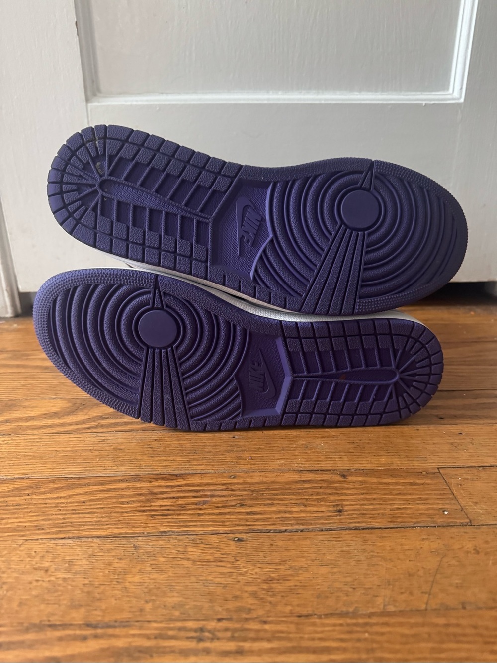 Nike Air Jordan 1 High Men’s Sneakers - Purple/White/Black - Picture 4 of 10